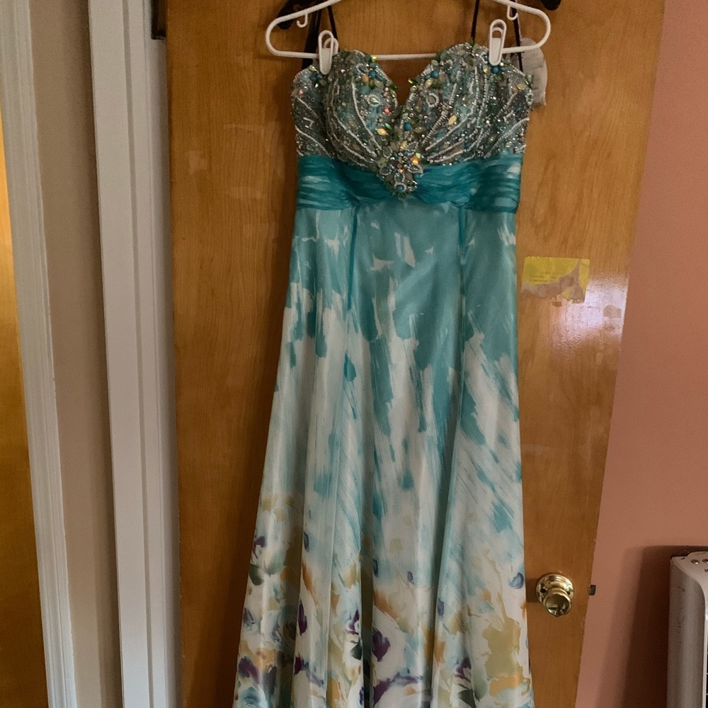 Fun multi color gown, zip back, lined